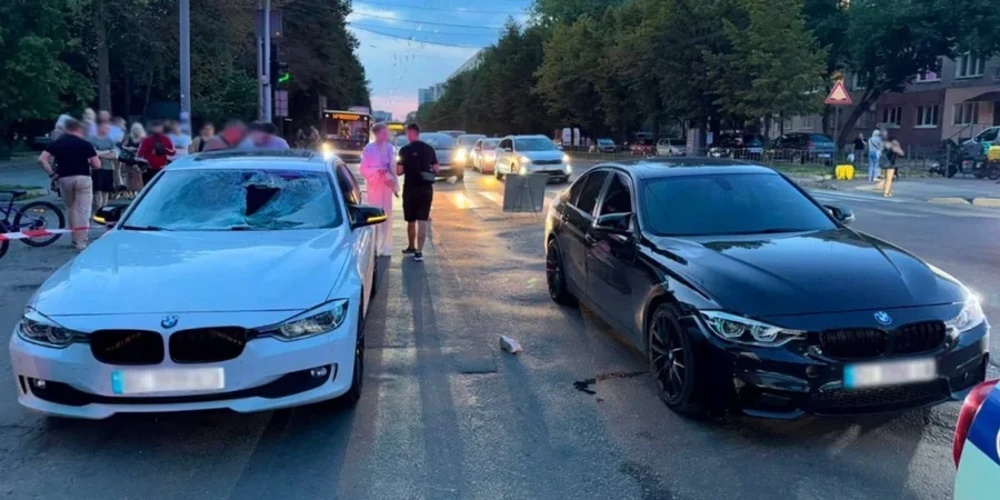 Наїзд двох BMW на батька з донькою у Львові: ключові цифри та дати справи