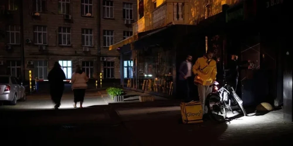 ДТЕК оприлюднив графіки відключень світла на 30 вересня