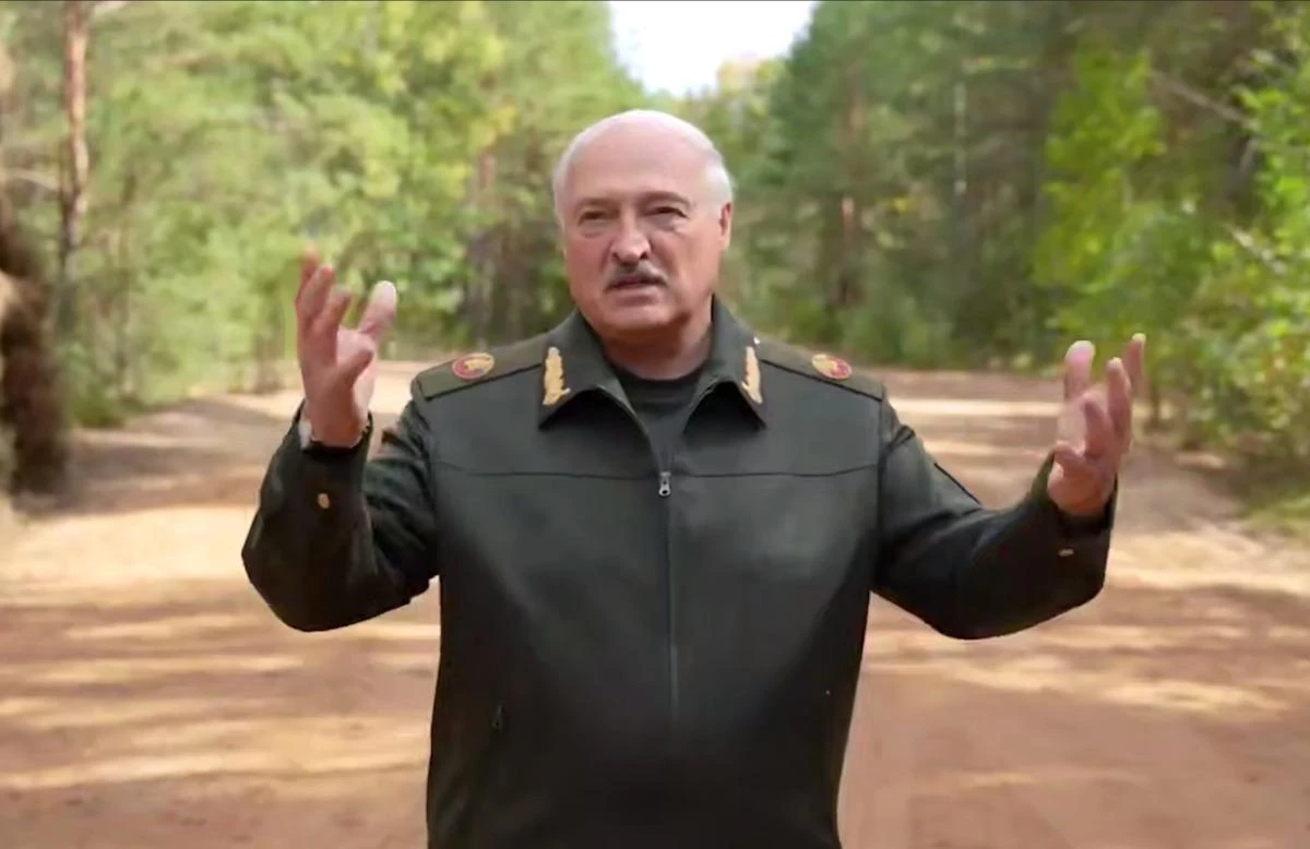 Лукашенко 11 вересня оголосив перевірку армії Білорусі «аж до мобілізації»
