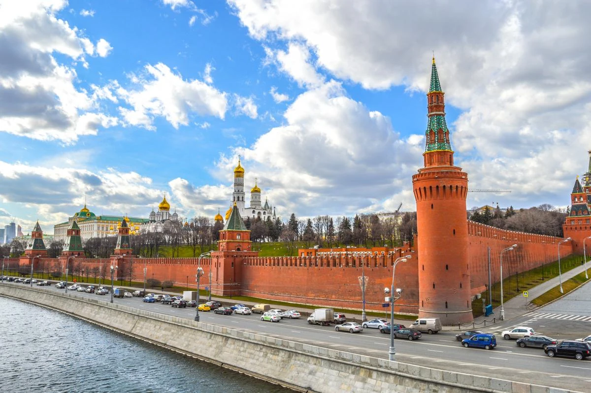 Путін заявив про готовність РФ відновити тристоронні переговори у листопаді
